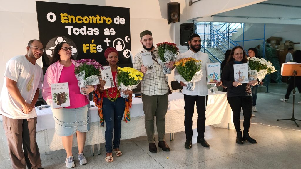 FAMBRAS promoveu o projeto Islam nas Escolas e realizou palestra sobre a religião e cultura islâmica