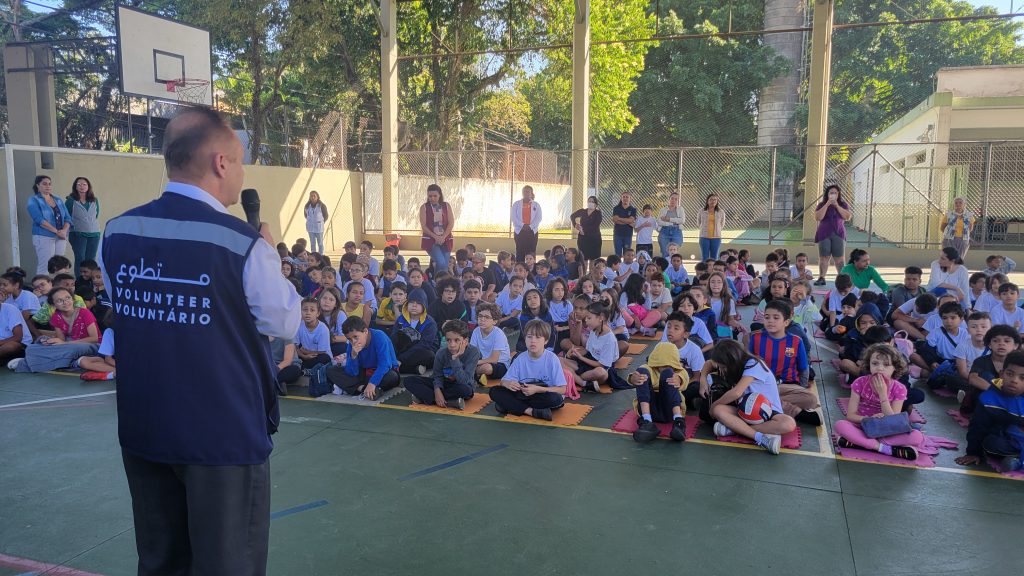 Grupo FAMBRAS se une a escola de São Paulo para plantio de mudas em celebração ao Dia Mundial da Terra